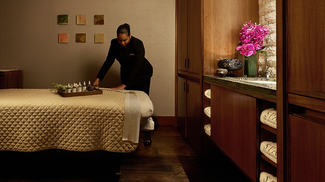 Luxury Hotel Spa | The Peninsula Spa Chicago