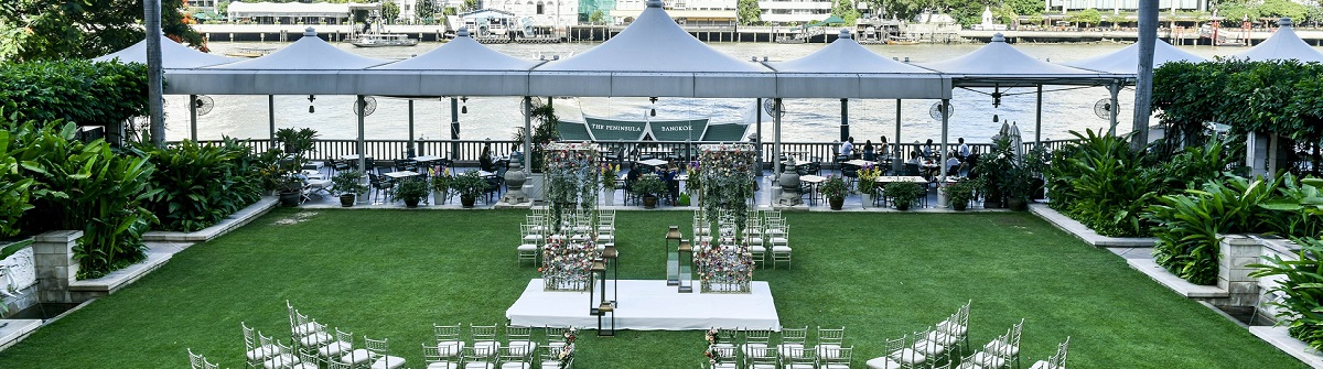 Peninsula Bangkok Lawn Wedding