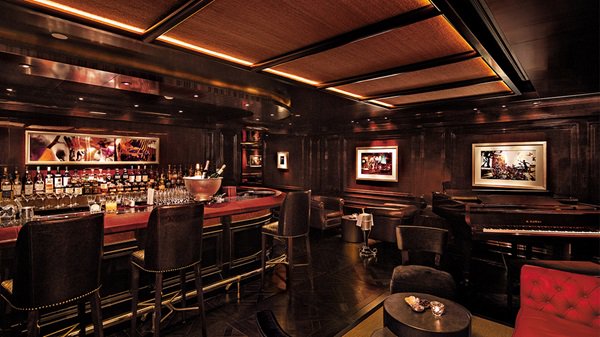 The Bar | The Peninsula Hong Kong