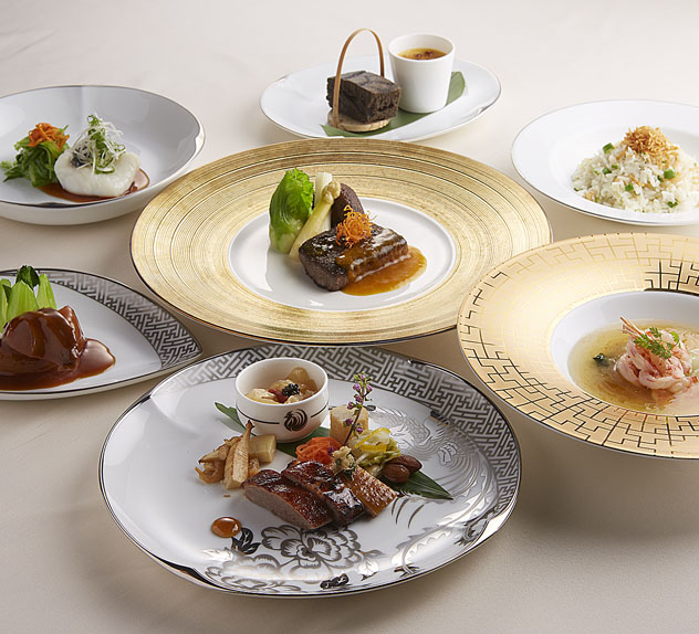 Chef's signature set meal is available at lunch or dinner