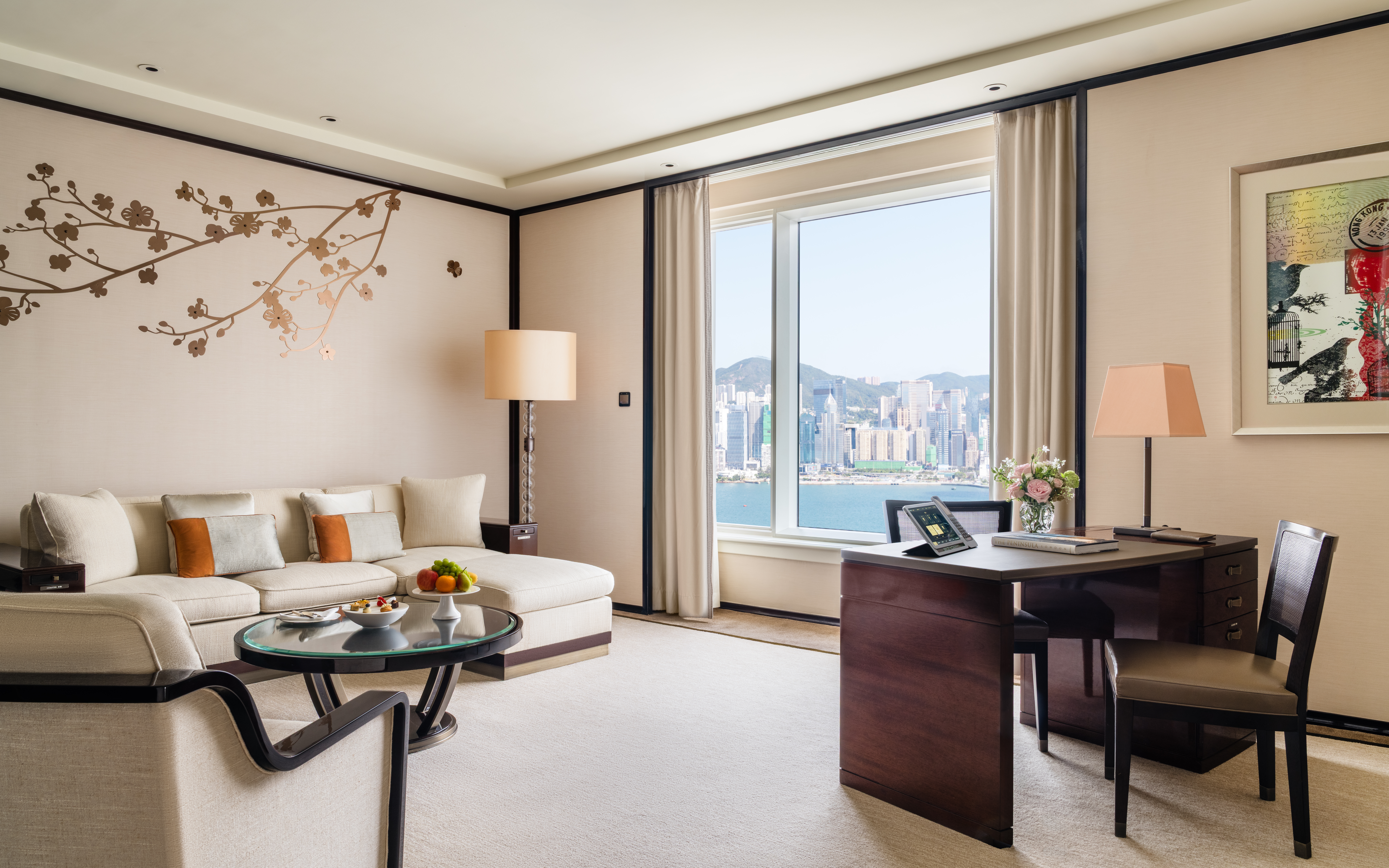5 Star Hotel Rooms & Suites | The Peninsula Hong Kong